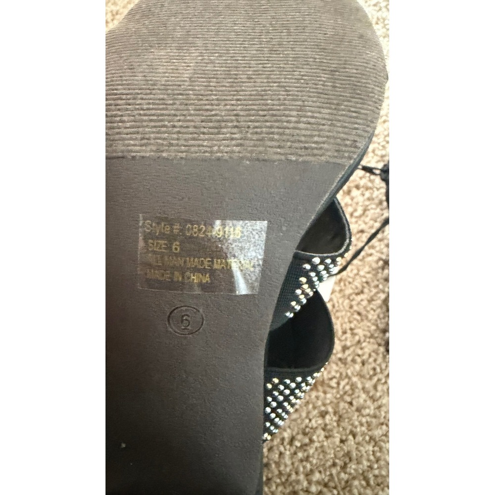 New York & Company Women Black Studded Strappy Block Heel Sandals 9116 Size 6 - Picture 7 of 9